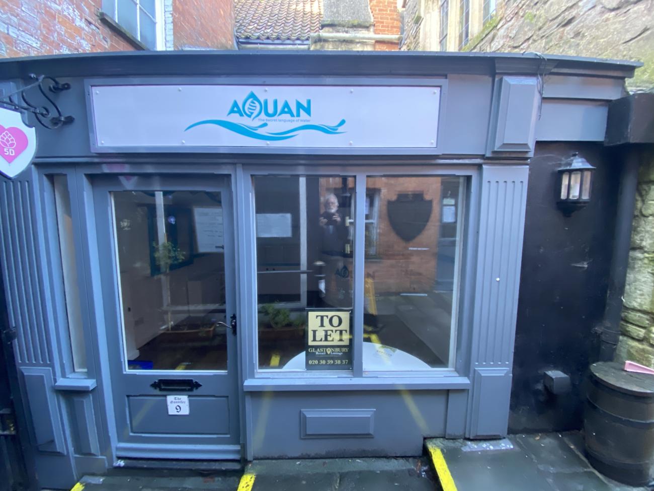 Shop 9